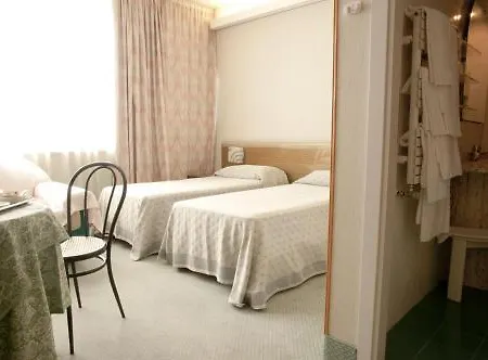 Hotel Thema